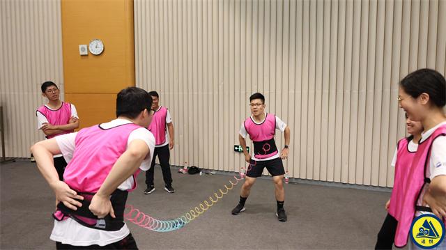 爱游戏官方网站-关于巴伦西亚主场力克西格内拉，保持追赶集团步伐的信息